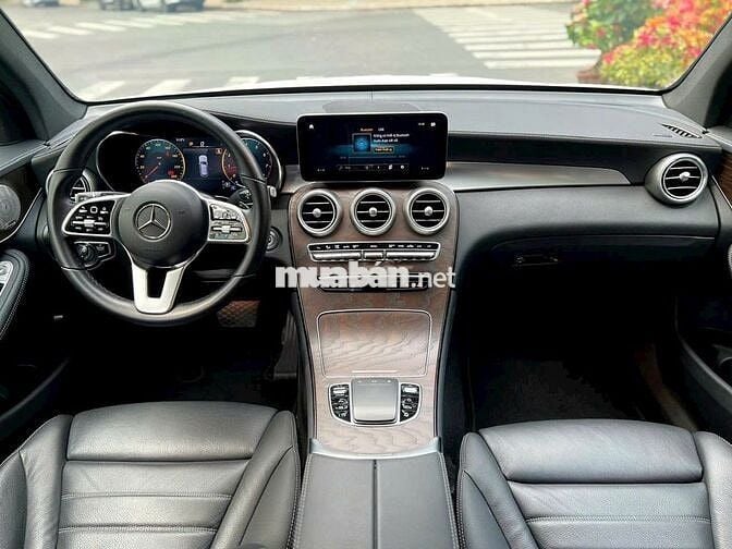 Mercedes Benz GLC200 4MATIC 2021 Full option