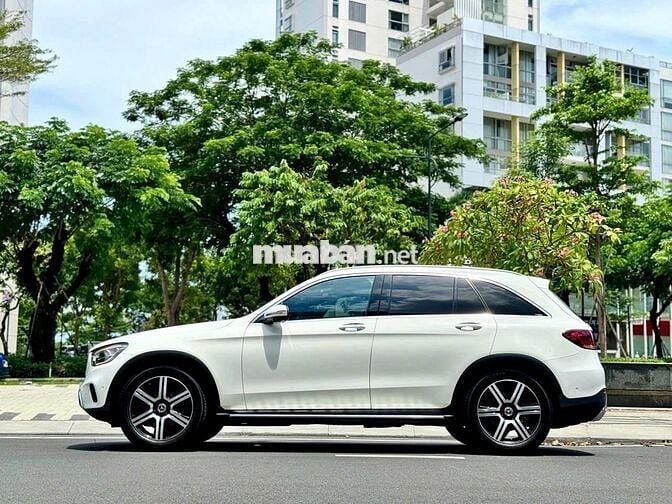 Mercedes Benz GLC200 4MATIC 2021 Full option