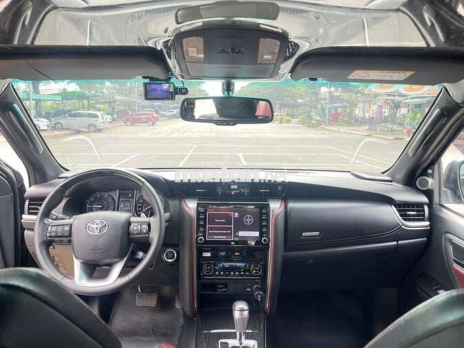 2022 Legender 2.4L 4x2 AT - 56000 km