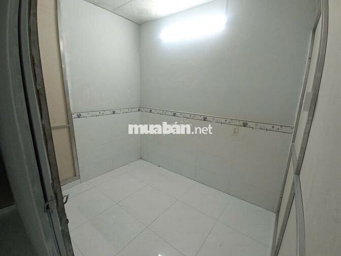 Nhà nguyên căn 38m2, kế cty Yazaki, ngã tư 550, đường Lý Thường Kiệt