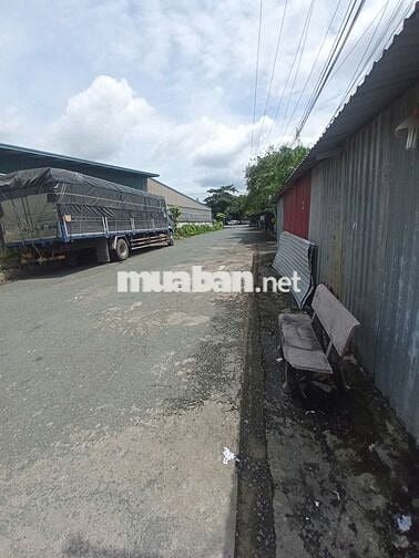 Nhà nguyên căn 38m2, kế cty Yazaki, ngã tư 550, đường Lý Thường Kiệt