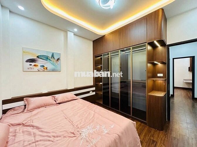 BÁN NHÀ - VĂN QUÁN - Ô TÔ Lùi cửa - sổ nở hậu
