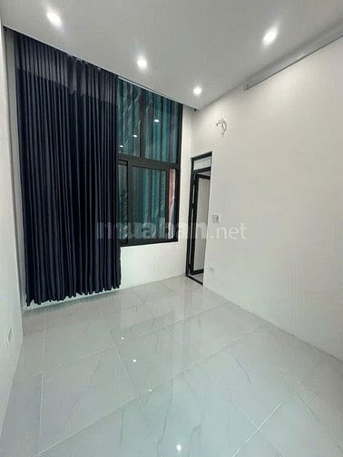 Bán nhà ngõ 82 Kim Mã; Diện tích: 21m; 3 tầng; Mặt tiền: 6.4m