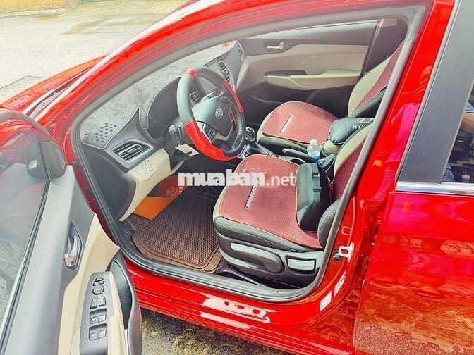 Bán xe oto 5 chỗ hyudai Accent