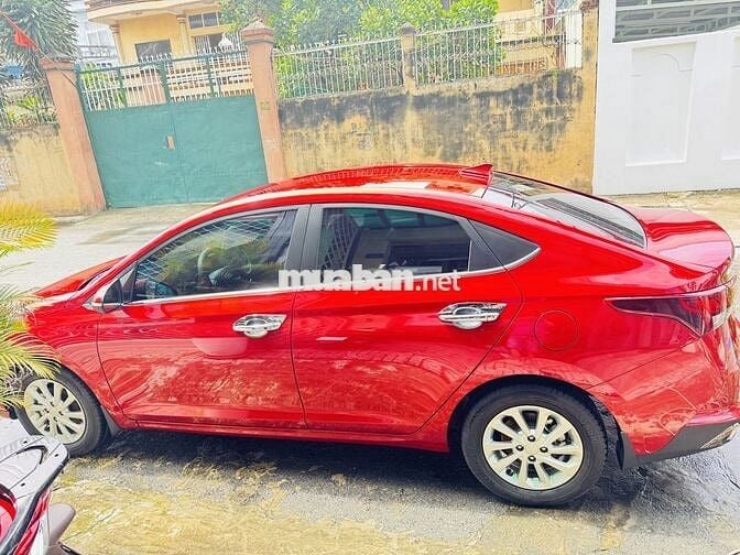 Bán xe oto 5 chỗ hyudai Accent