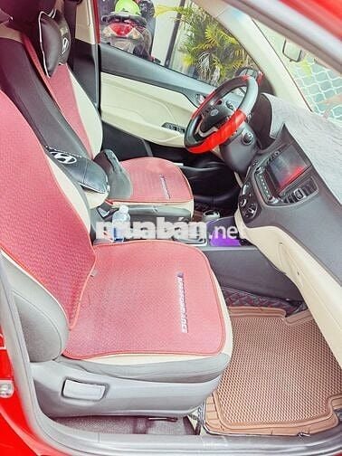 Bán xe oto 5 chỗ hyudai Accent