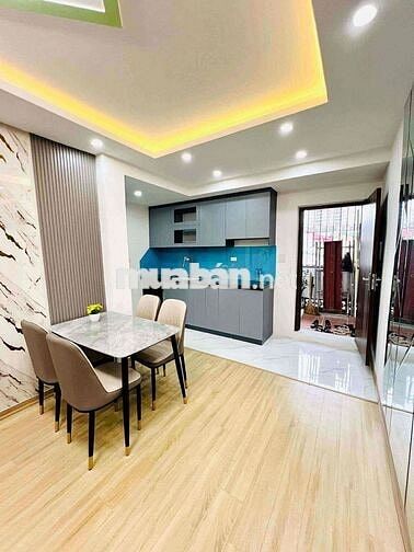 Tập Thể Tân Mai, Nguyễn Chính, Hoàng Mai