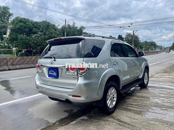 Toyota Fortuner 2013 2.5G 4x2 - 84000 km