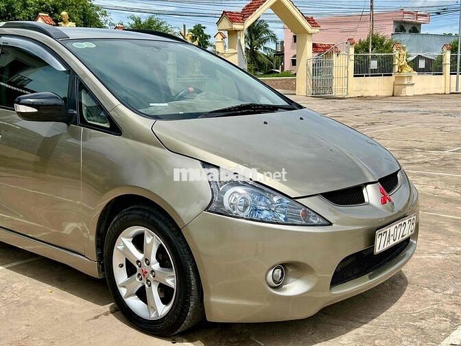 Mitsubishi Grandis 2008 2.4 AT - xe rất đẹp