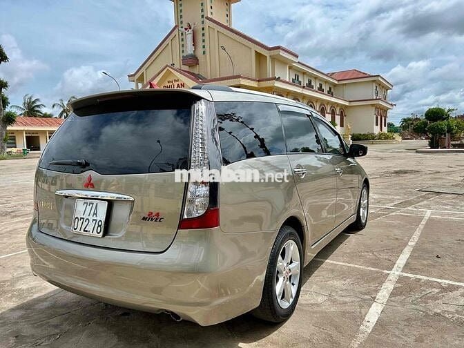 Mitsubishi Grandis 2008 2.4 AT - xe rất đẹp