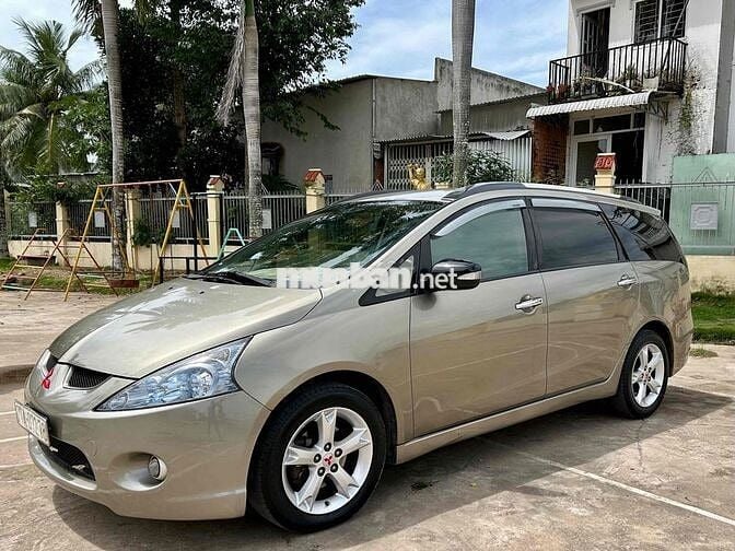 Mitsubishi Grandis 2008 2.4 AT - xe rất đẹp