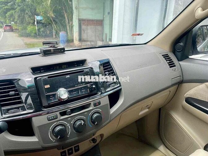 Toyota Fortuner 2013 2.5G 4x2 - 84000 km