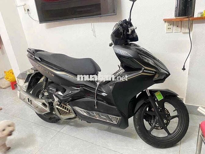 xe mới nguyên rin đi rất ít dư nên thanh lý