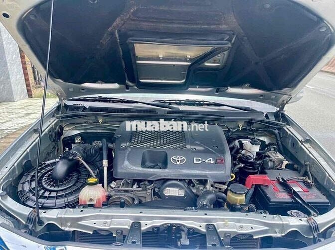 Toyota Fortuner 2013 2.5G 4x2 - 84000 km