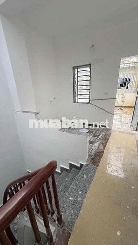 Bán gấp nhà 5 tầng Giáp Nhị-Hoàng Mai, DT 34m2, 6 phòng ngủ.