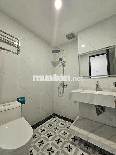 Bán nhà C4 Cổ Nhuế DT 35m2 xung quanh nhiều tiện ích và hiếm giá 3 tỷ