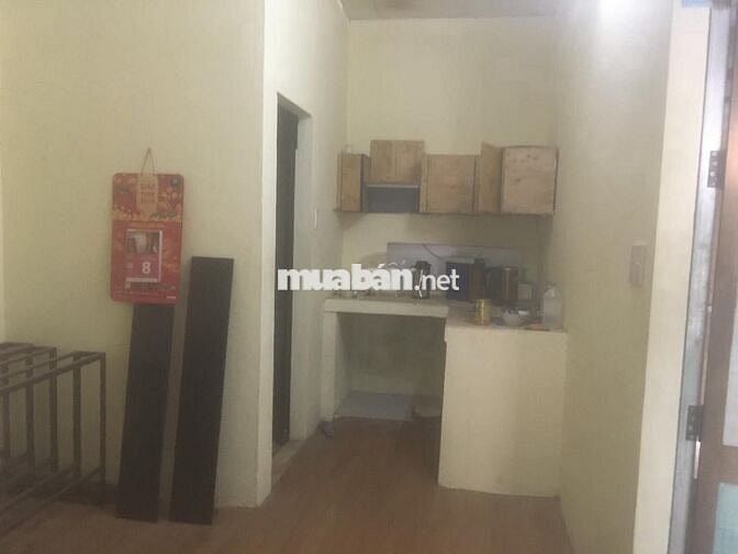 Cho thuê nhà cấp 4 diện tích 5x20, địa chỉ:93 thanh lương 18, hoà xuân