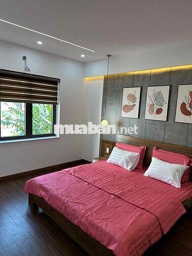 Cho thuê nhà 3 tầng đường (7.5m), Hoà Xuân, Cẩm Lệ, Đà Nẵng Hướng Đông