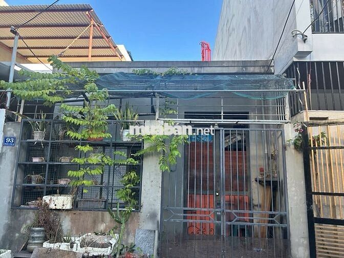 Cho thuê nhà cấp 4 diện tích 5x20, địa chỉ:93 thanh lương 18, hoà xuân