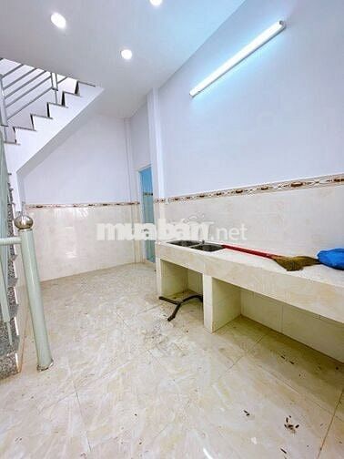 NHÀ ĐẸP Q4- 2 LẦU- 62m2 NỞ HẬU - KO QH- GIÁ 4 TỶ NHỈNH