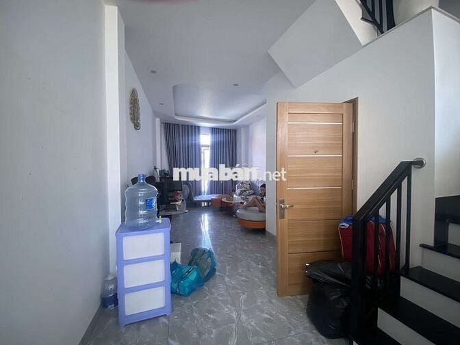BÁN 2 NHÀ 4 TẦNG LIỀN KỀ ĐỘC LẬP Ở NGAY - VỊ TRÍ ĐẮC ĐỊA -  CẦU RỒNG
