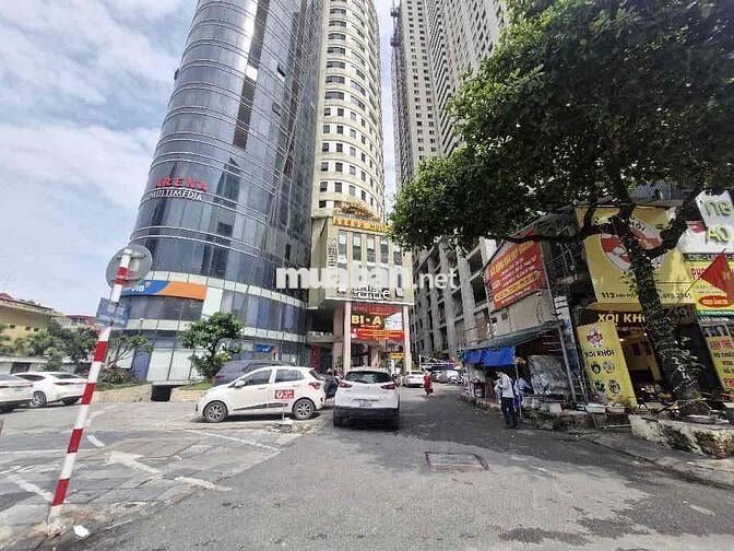 Căn nhà 2t cũ 53m mt3,7m 2 mặt ngõ,gần phố,an sinh,xây căn hộ dịch vu