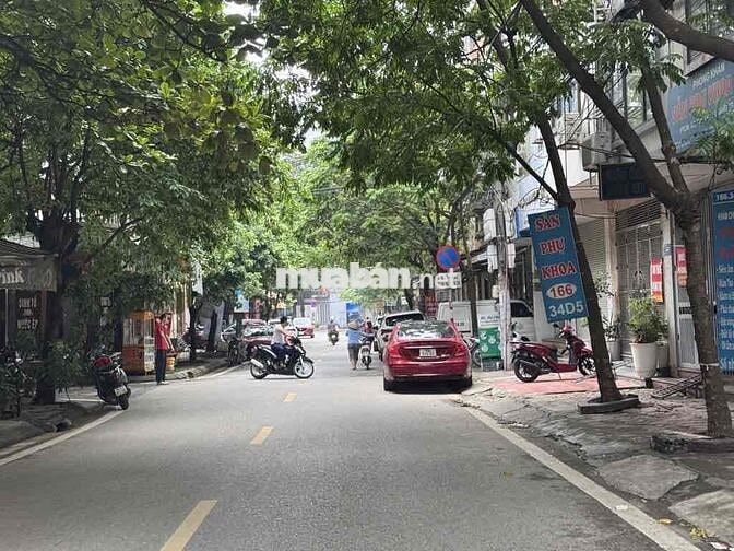 Mặt Phố Văn Quán64m mt4m,xe buýt chạy qua hàng ngày,vỉa hè KD đắc địa
