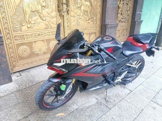 🥰Tphcm Sportbike Cbr150abs chính chủ  bsTphcm😍