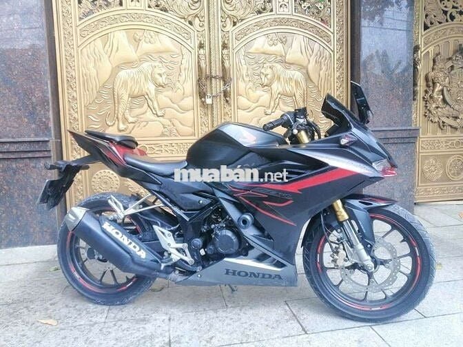 🥰Tphcm Sportbike Cbr150abs chính chủ  bsTphcm😍