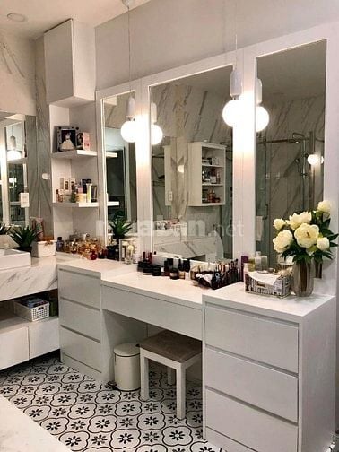 NHÀ MẶT TIỀN ĐƯỜNG HOA - PHAN XÍCH LONG - TỪ 18 TỶ ĐẾN 71 TỶ.