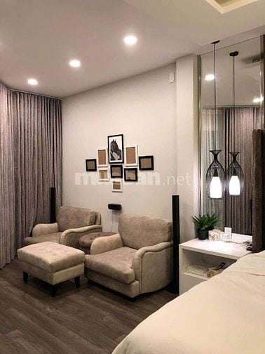 NHÀ MẶT TIỀN ĐƯỜNG HOA - PHAN XÍCH LONG - TỪ 18 TỶ ĐẾN 71 TỶ.