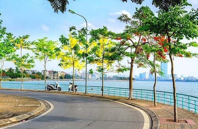 Ô TÔ VÀO TẬN SÂN, NHÌN RA HỒ TÂY 68m MT4.3m NHÀ 4 TẦNG 9 Ty 9