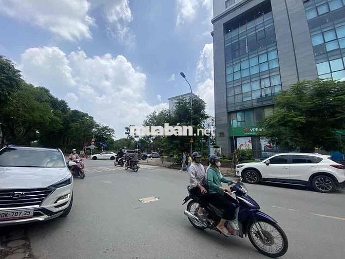 CC rainbow Văn Quán 102m 3 ngủ 2ban công,trung tâm quận,ở sướng,