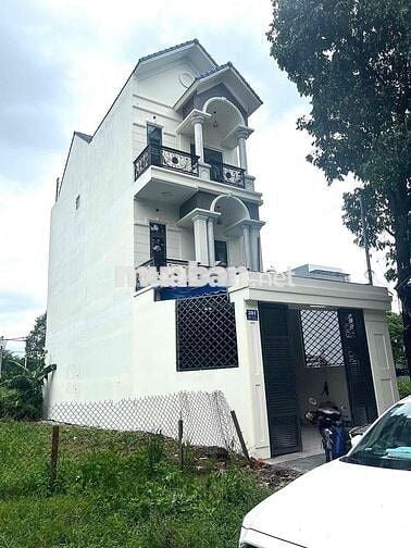 Bán nhà mới, full nội thất. phú Tân. thủ dầu 1. siêu đẹp