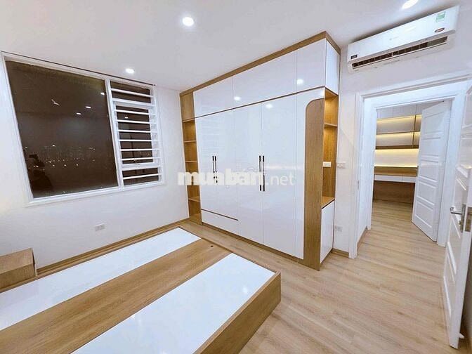 Chính chủ bán căn góc tầng trung full đồ xịn cc Viglacera Xuân Phương