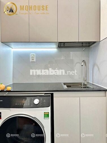 Căn hộ full nội thất cửa sổ, ban công thoáng mát Trần Hưng Đạo Quận 5