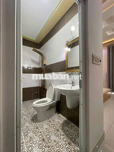 CHDV cao cấp 30m², Ban Công Đẹp, Trung tâm – Full Nội Thất Chỉ 4,6tr!