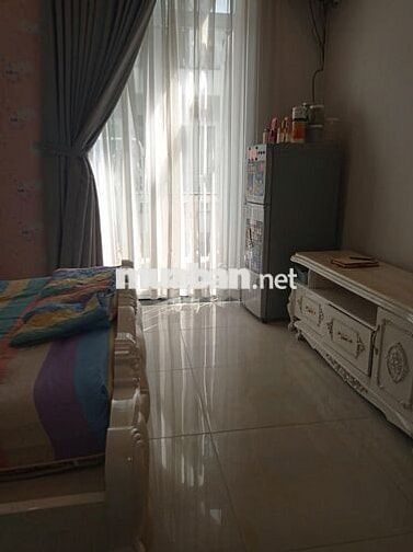 CHDV cao cấp 30m², Ban Công Đẹp, Trung tâm – Full Nội Thất Chỉ 4,6tr!