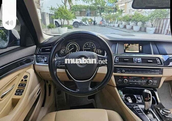 BMW 5 Series 2015 520i - 92000 km