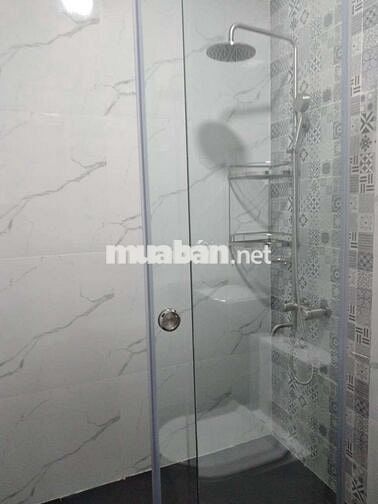 Nhà nguyên căn sát chợ Thủ Đức