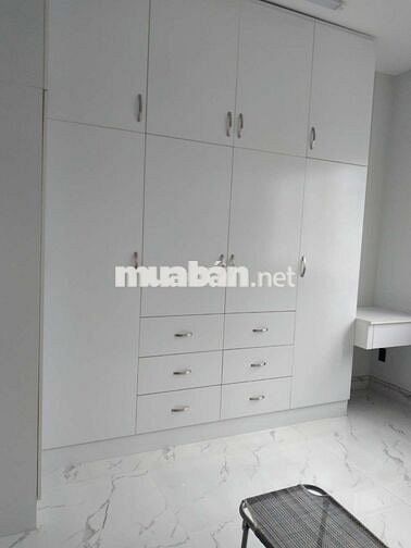 Nhà nguyên căn sát chợ Thủ Đức
