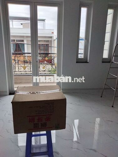 Nhà nguyên căn sát chợ Thủ Đức