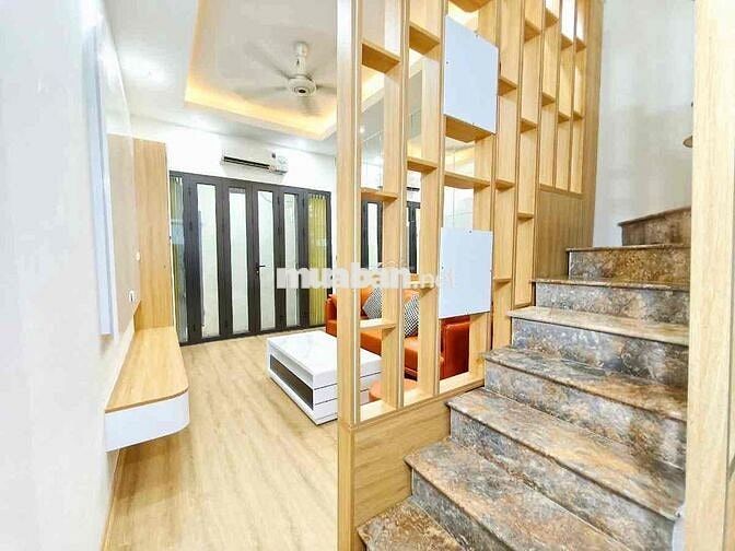 cần tiền định cư nước ngoài bán nhà riêng