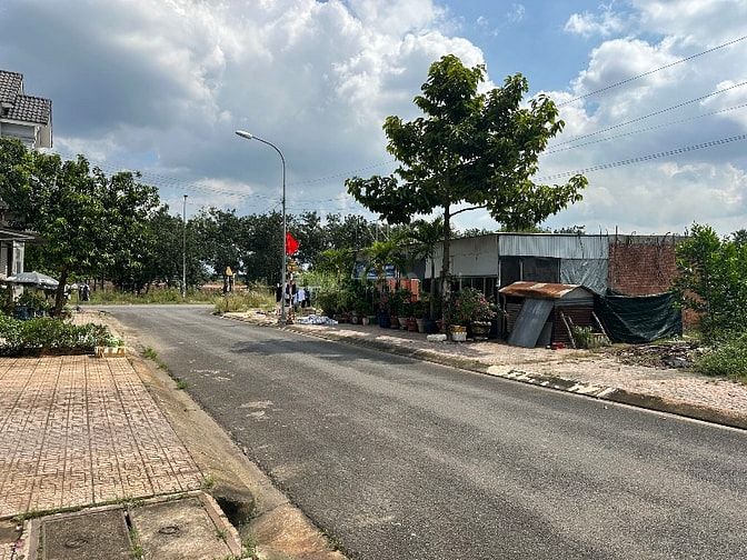 Bán đất khu tái định cư Thái Lạc