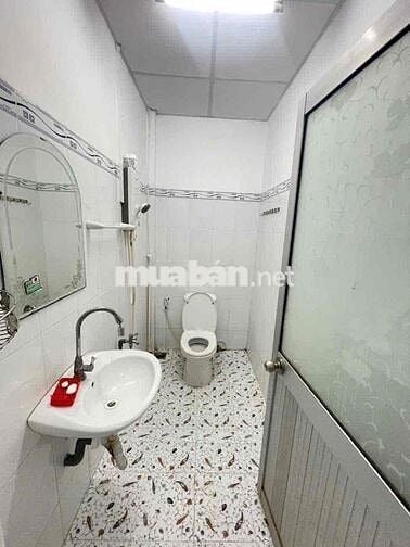 Nhà 2 phòng nhiều nội thất KDC Đối Diện BV Nhi Đồng