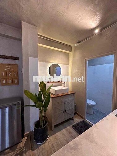 CHO THUÊ CĂN HỘ FULL NỘI THẤT VIEW SIÊU CHILL NGAY QUẬN 1, GẦN BITEXCO