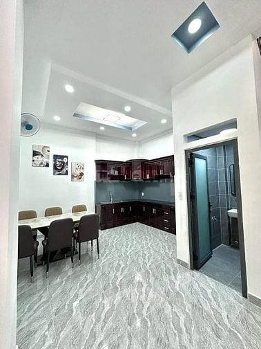 Nhà Bạch Đằng, Bình Thạnh, chủ để lại 4 tỷ 680, Cho thuê khoán 20tr/th