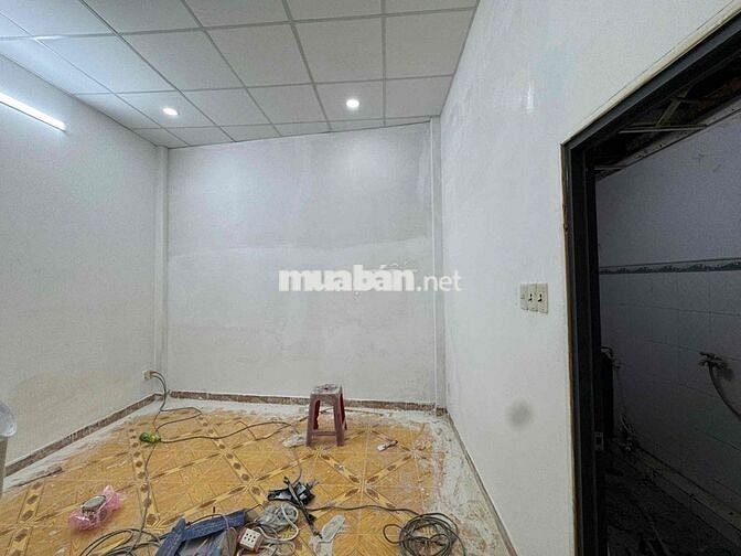 NHÀ NGUYÊN CĂN 2PN 2WC 1 PHÒNG KHÁCH 1 PHÒNG BẾP HẺM XE HƠI