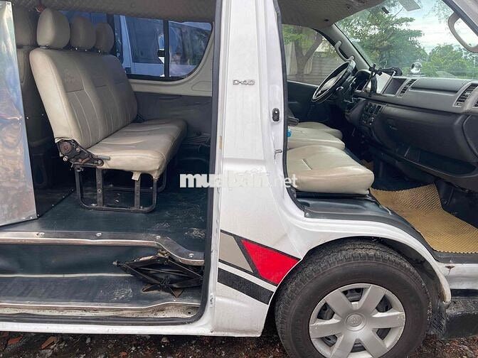 Toyota Hiace 2006 - 123 km