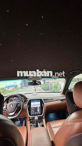 VinFast Lux SA2.0 2019 Premium Cao cấp nhất